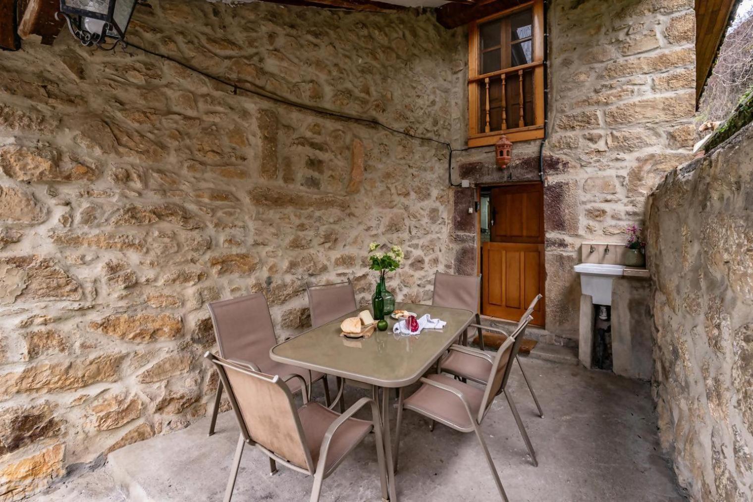 Orelleiru Casa Rural La Carrozal Senda Del Oso מראה חיצוני תמונה