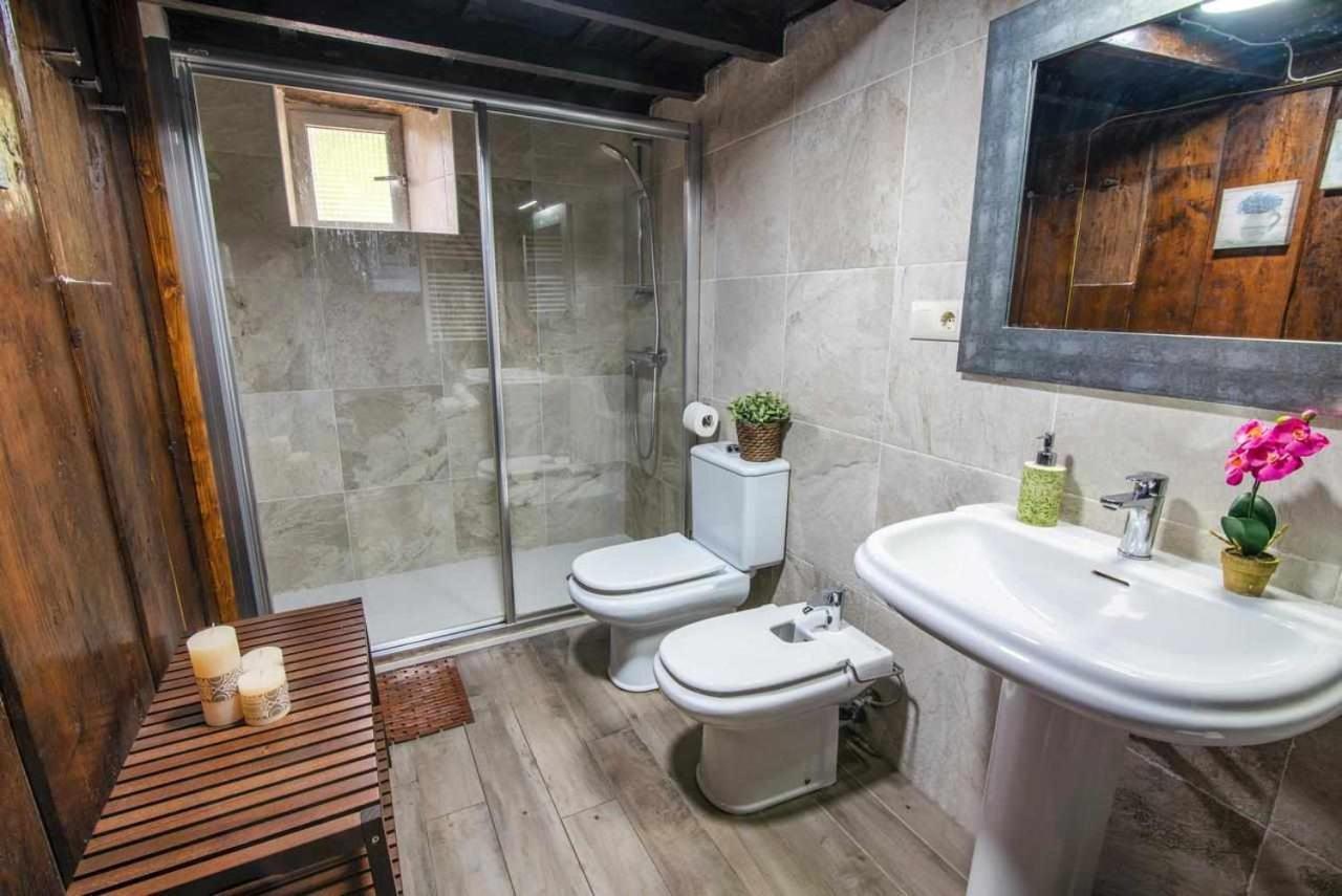 Orelleiru Casa Rural La Carrozal Senda Del Oso מראה חיצוני תמונה