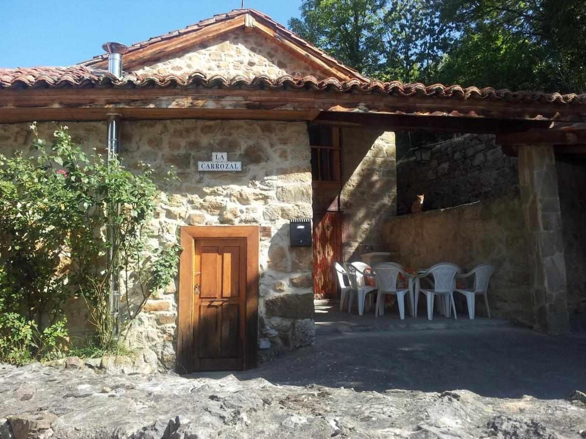 Orelleiru Casa Rural La Carrozal Senda Del Oso מראה חיצוני תמונה