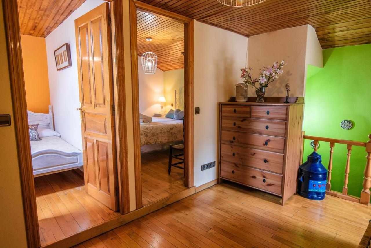 Orelleiru Casa Rural La Carrozal Senda Del Oso מראה חיצוני תמונה