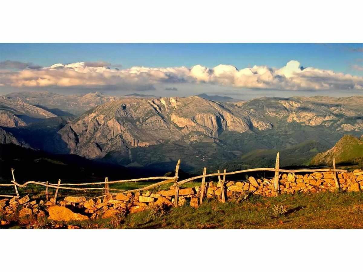 Orelleiru Casa Rural La Carrozal Senda Del Oso מראה חיצוני תמונה