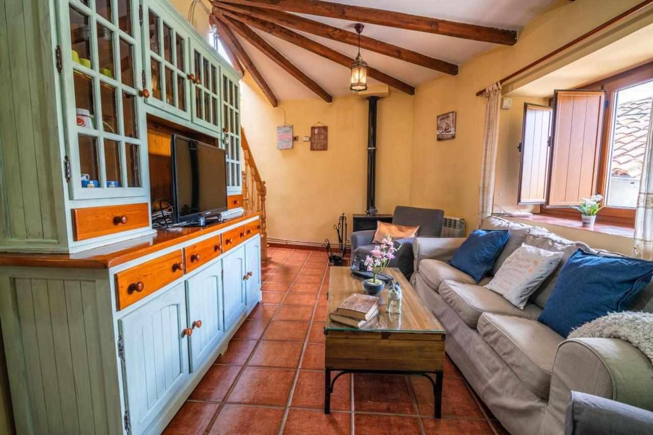 Orelleiru Casa Rural La Carrozal Senda Del Oso מראה חיצוני תמונה